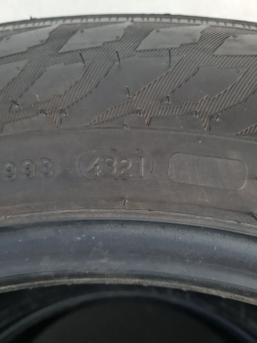 Зимни гуми 2 броя NOKIAN WRSnowProf 215 60 R16 дот 4321