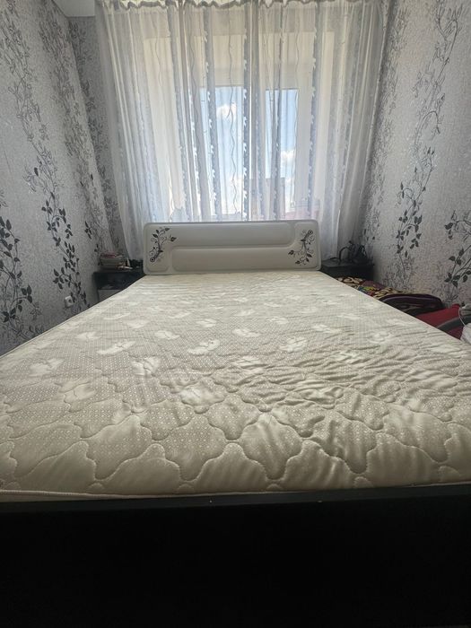 Продам 2х спальную кровать