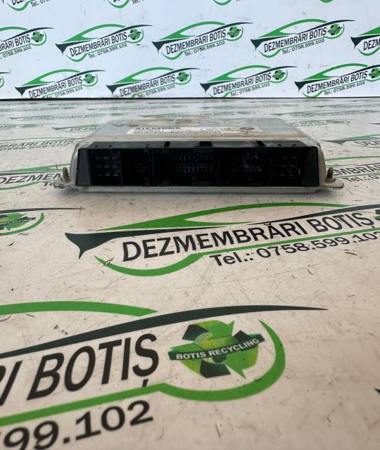 Calculator motor ECU 1U0 920 811 F BMW Seria 3 E46