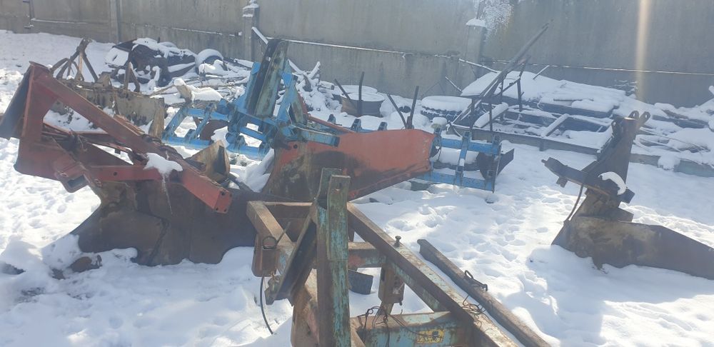 Трактор МТЗ 80 бугдой села очар.