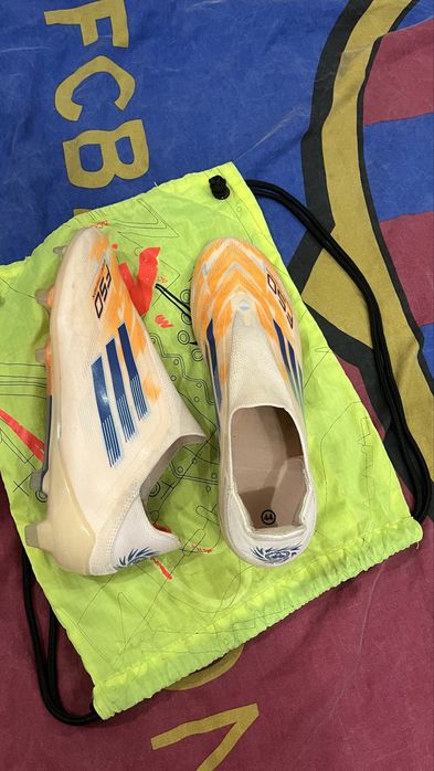 Футболни обувки Adidas f50 44 номер