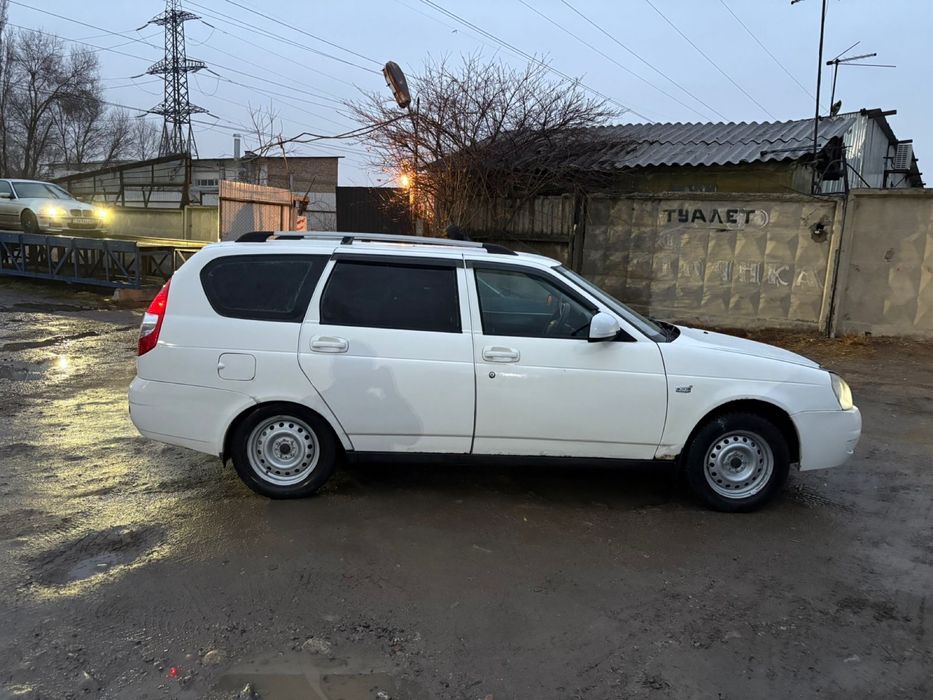Лада приора универсал