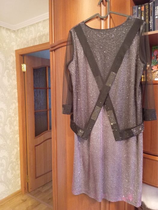 Платье вечерние