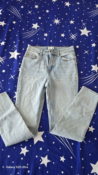 Vând blugi dama H&M