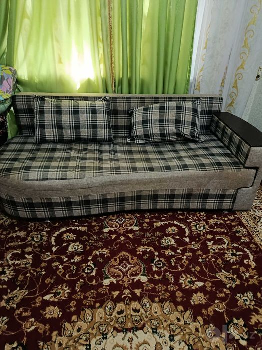 Divan-krovat komodli