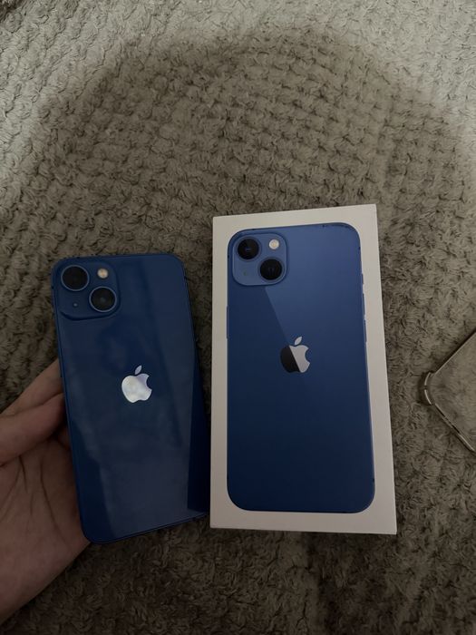 Продаю Айфон 13