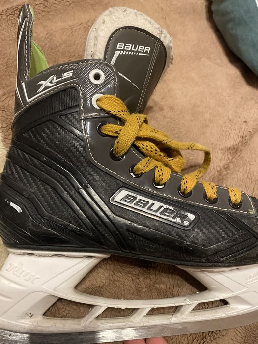 Коньки хоккейные Хсл