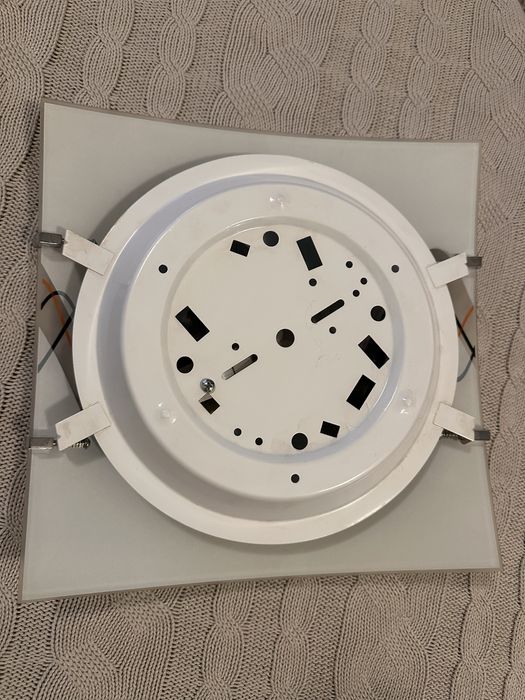 plafoniera 30*30 cm E27