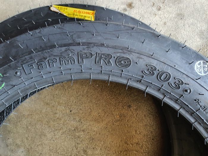 4.00-19 ALLIANCE cauciucuri noi pentru fata la tractoare mici TB IQZX