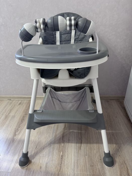 Детский стульчик для кормления