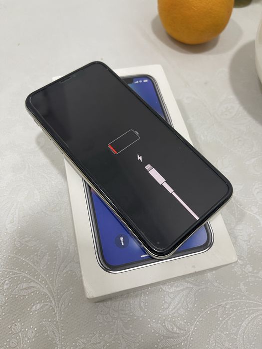 Продам Iphone X 64 gb