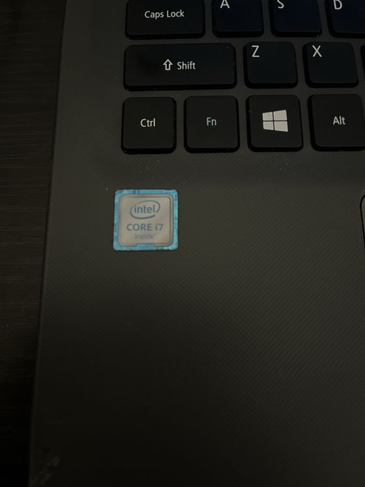 Laptop Acer Aspire ES-574G + mouse