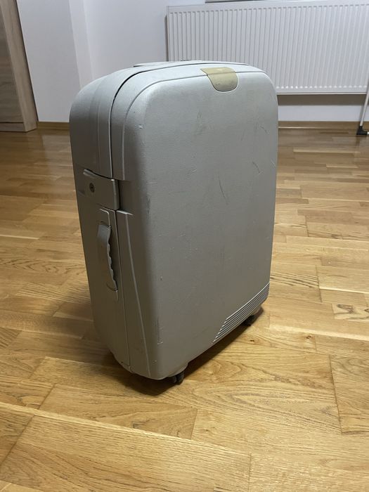 Set 2 trolere cu roti ,gri !