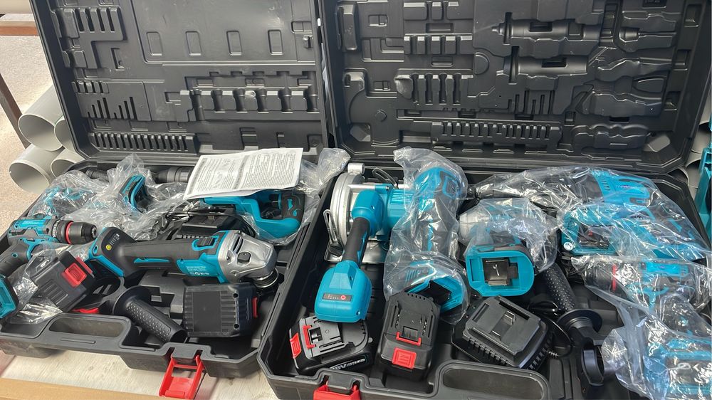 Комплект чемодан