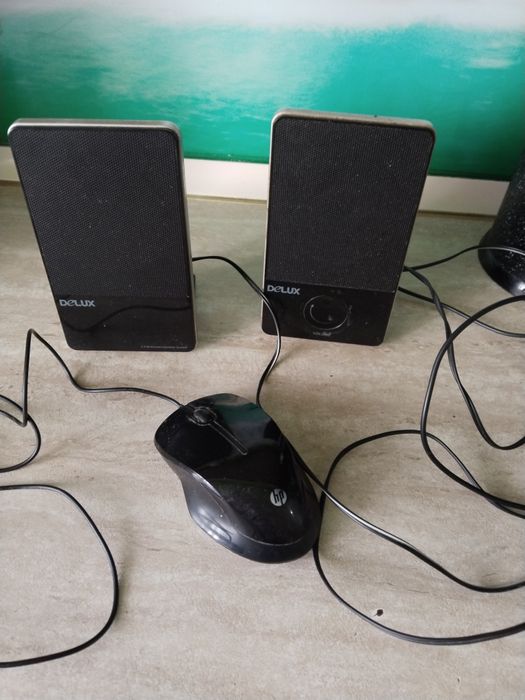 Продам колонки вместе с мышкой за 6000