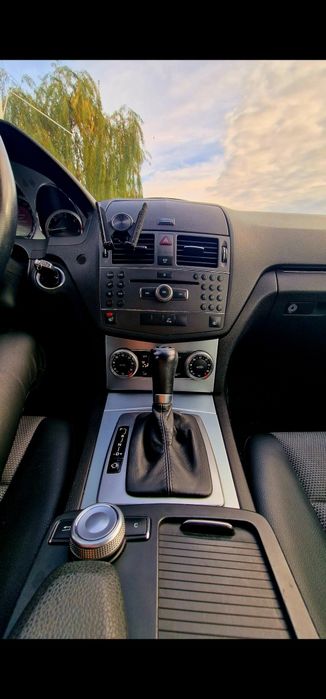 Mercedes-Benz C-Class (W204)