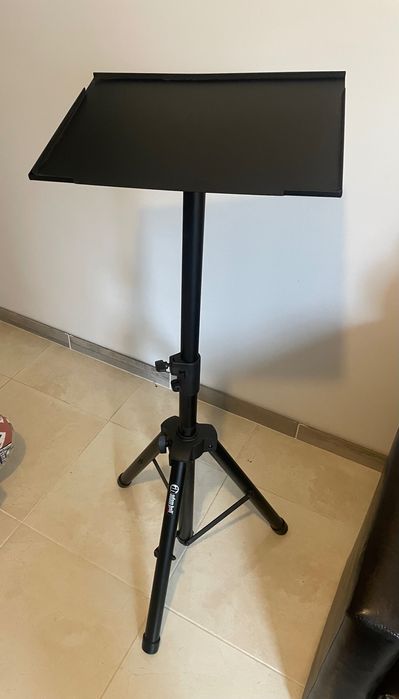stativ laptop impecabil