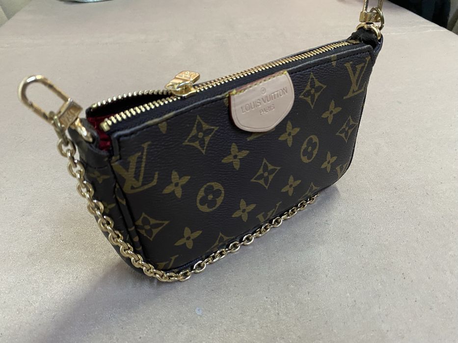 Geantă Louis Vuitton