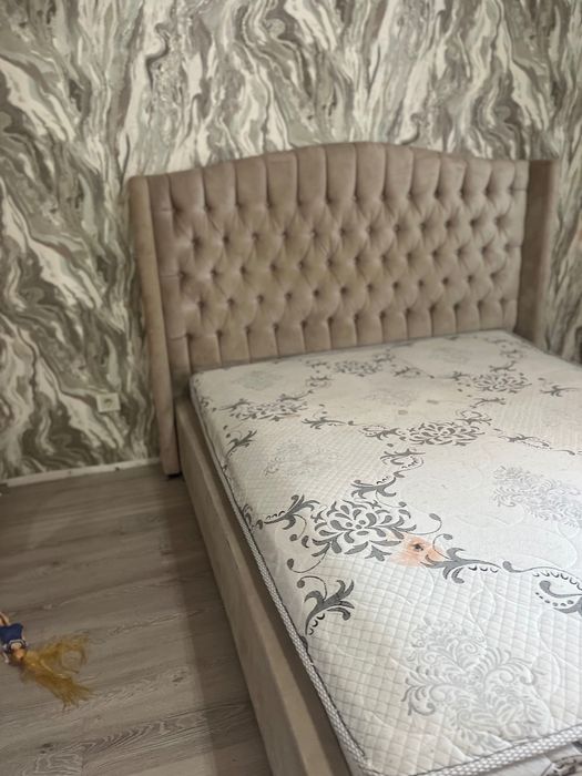 Продам кровать двухспальный