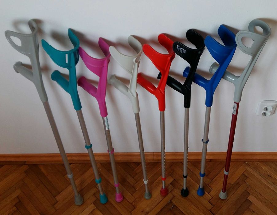 Carja cu suport antebrat, aluminiu, reglabila, nemteasca