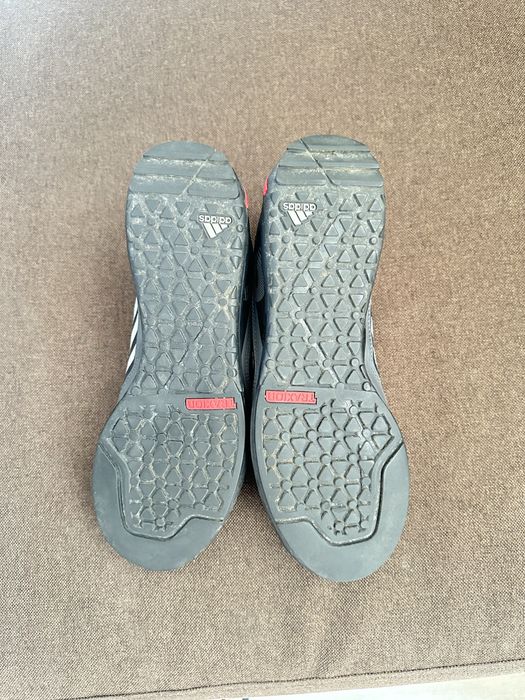 Adiddas Terrex  Swift Solo 2.0 Hiking  42 2/3
