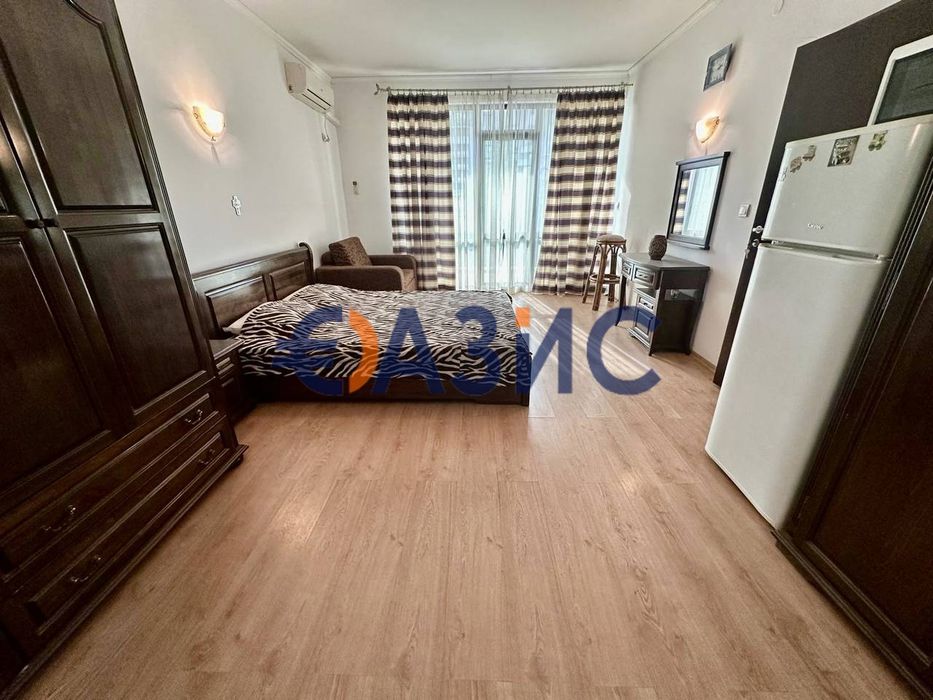 Продава се Двустаен апартамент в к.к. Слънчев бряг - 85 кв.м за 988 €/кв.м - Снимка #12