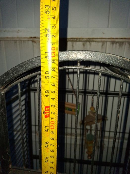 Voliera,colivie pentru pasari papagali