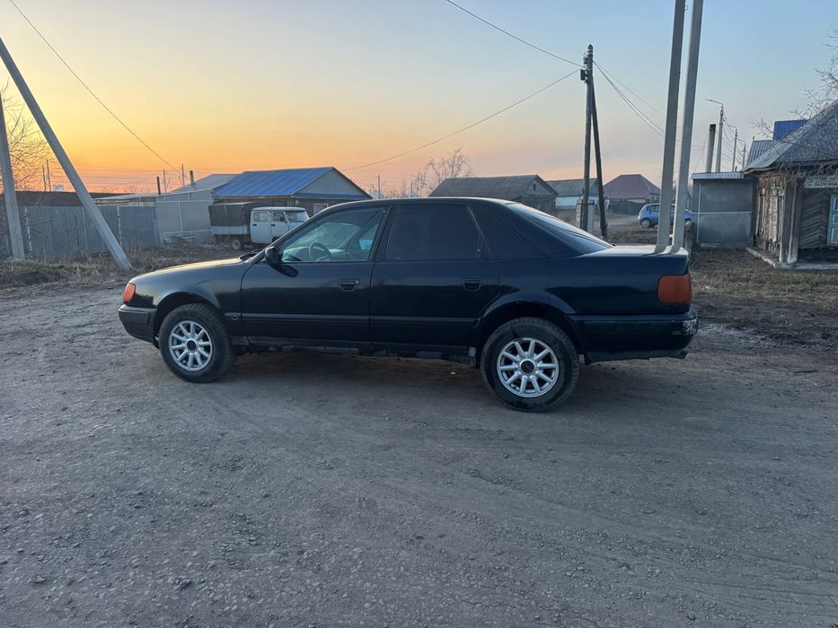 Продам ауди 100 с4