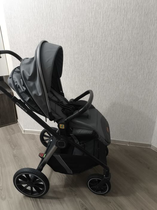 Продам детскую коляску 2в1