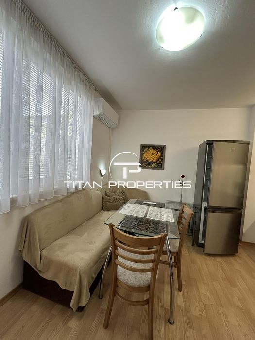 Дава се под наем Двустаен апартамент в Пловдив, Младежки Хълм - 60 кв.м за 425 € - Снимка #2