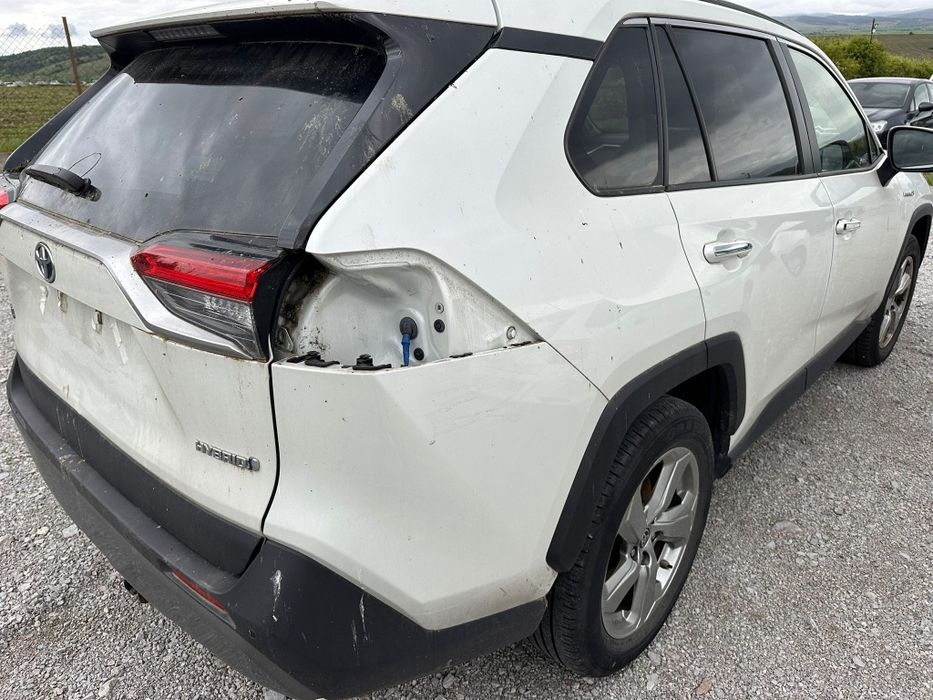 Toyota rav4 2020 на части