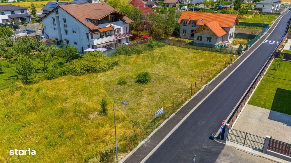 Teren Intravilan | 885 Mp | Ghimbav | View Postăvaru | Comision 0%