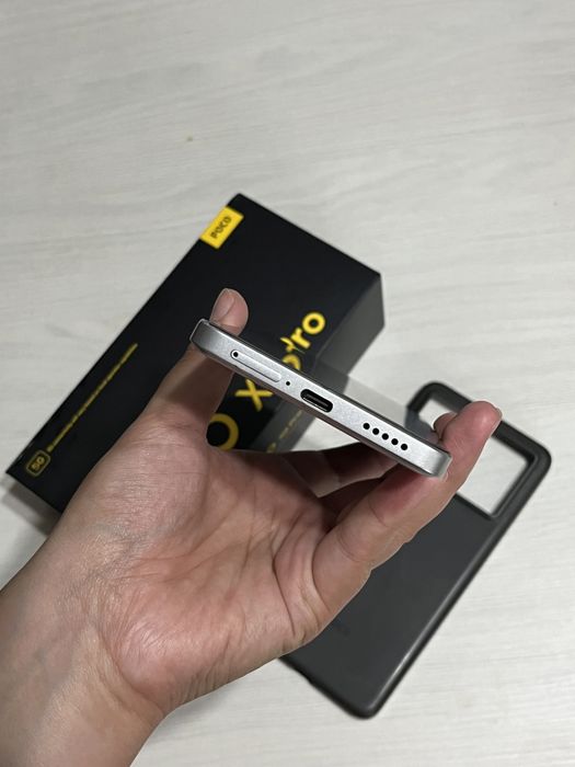 Продам POCO X6 Pro