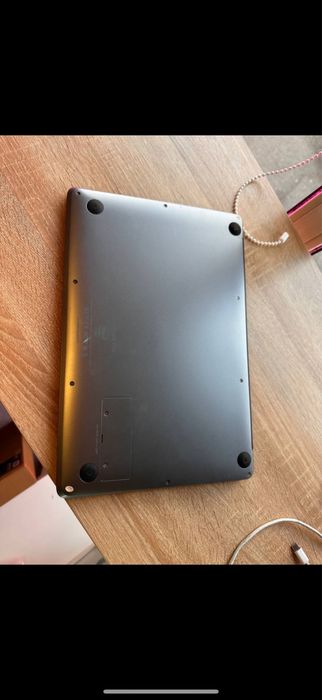 ноутбук Chuwi HeroBook Pro