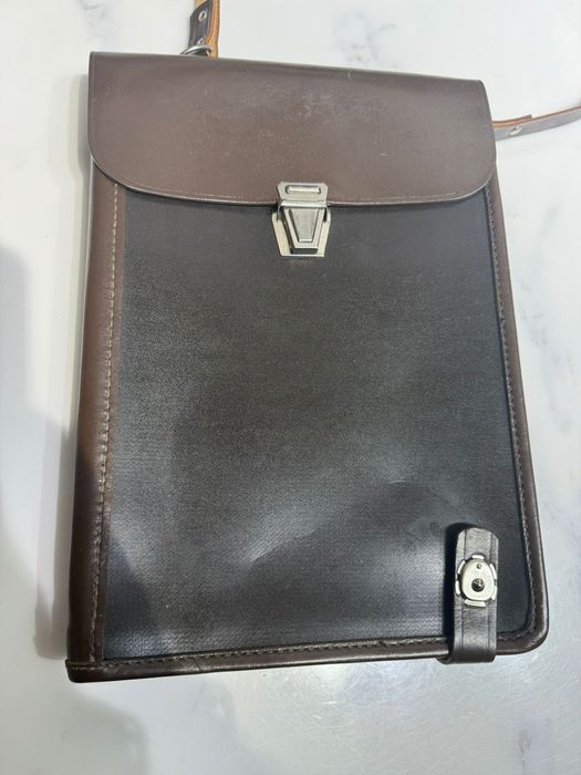 Продам военный планшет( кожа) и прочее.