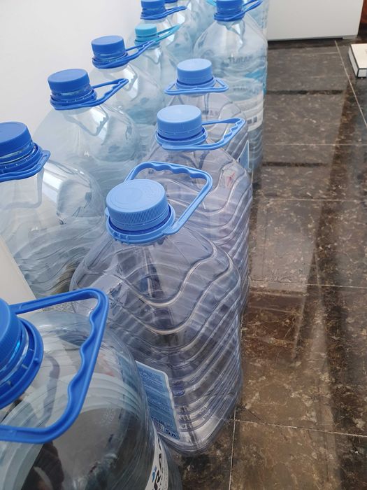 Баклашки 5л,  новые чистые, стоят дома