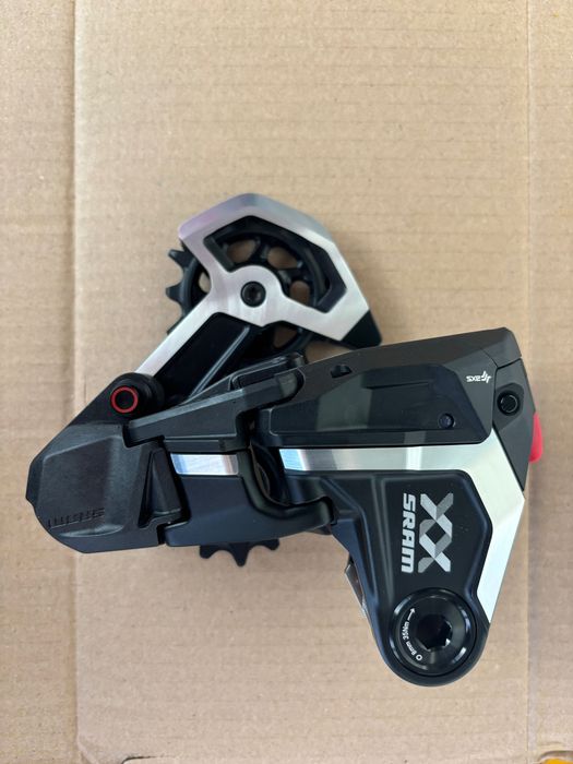 Deraior spate Sram XX DH AXS pt Downhill