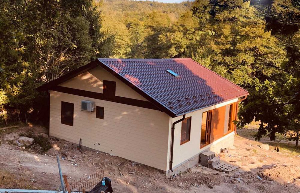 Casa Modulara, Garaje Auto, Containere din panou sandwich termoizolant