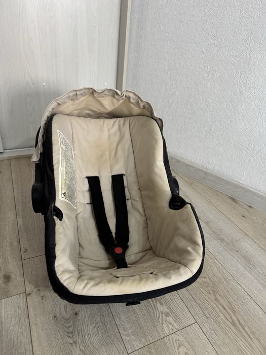 Детское автокресло