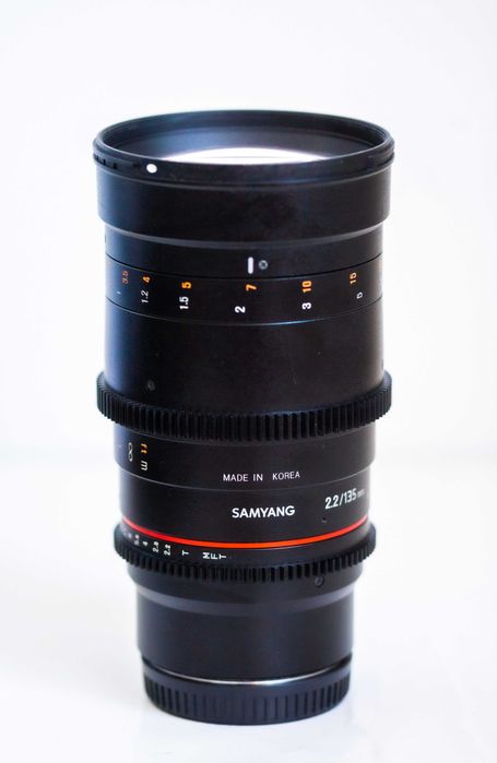 Obiectiv Cinematic SAMYANG 135 mm t 2.2 ED UMC VDSLR MK II - SONY FE