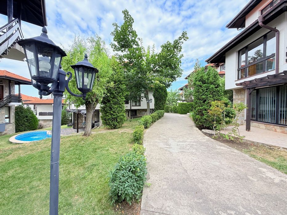 Апартамент с 2 спални тип мезонет в Кошарица