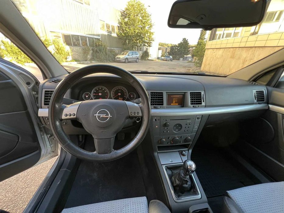 Opel Vectra C  1.8,  122 к.с.