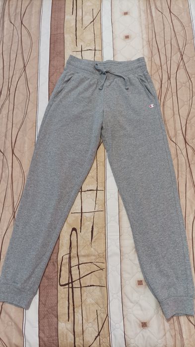 Дамски спортни дрехи