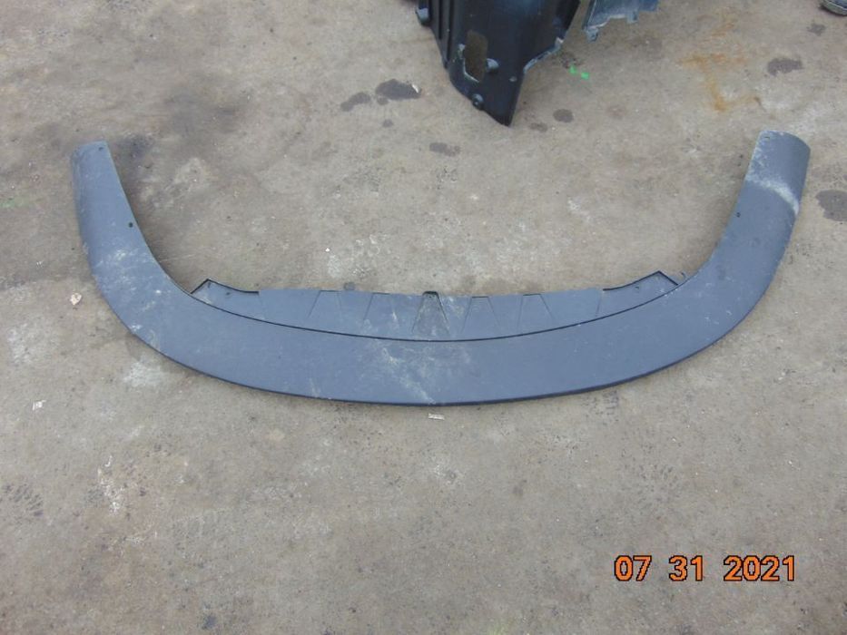 Fusta bata fata VW Passat b6 2005-2010 scut bata fata Produs Nou