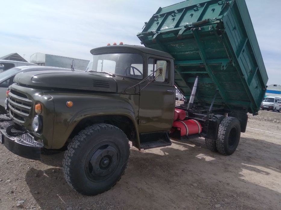 Zil holati yaxshi , katovkasi va matori zur, yaxshi sawlangan