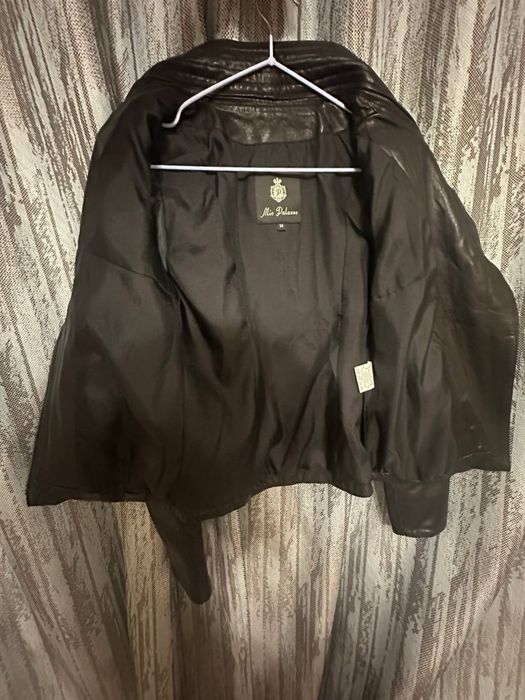 Продам женскую куртку