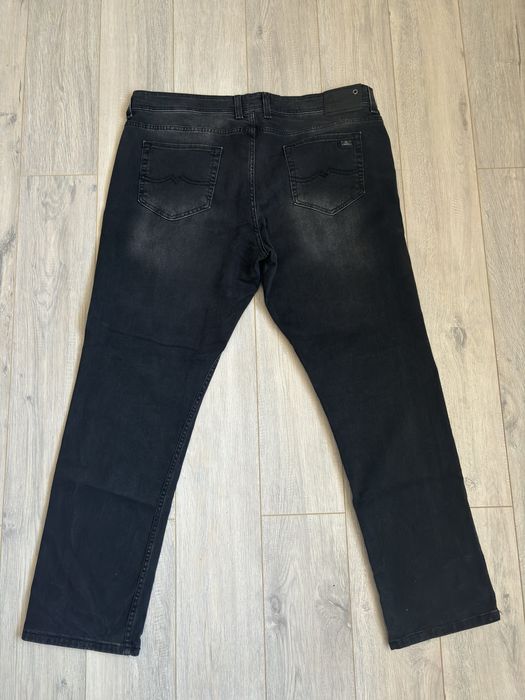 blugi Nikotin negrii