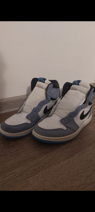 Jordan 1 university blue