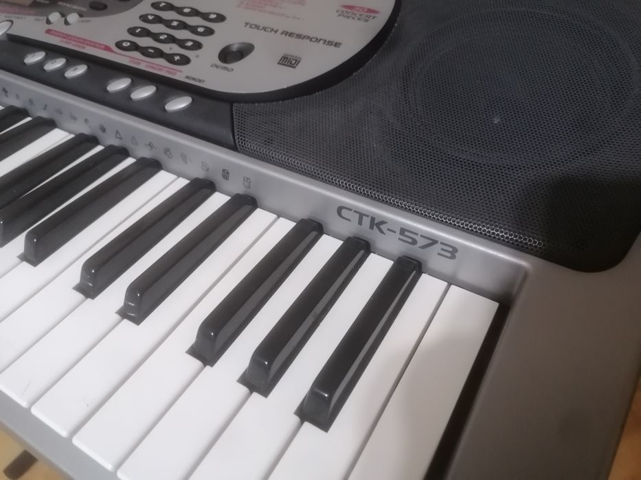 Casio CTK,573  pian digital dinamice orga