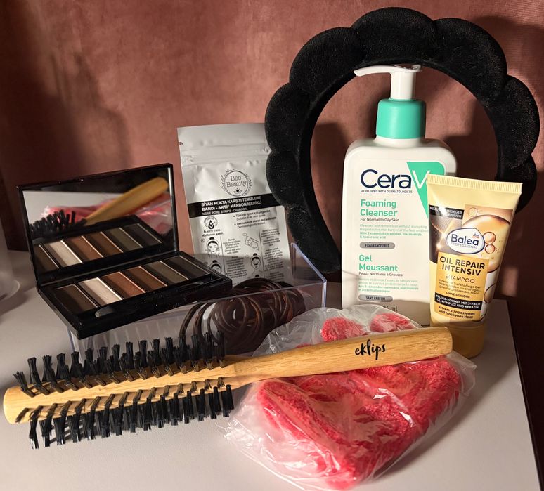 Козметичен комплект